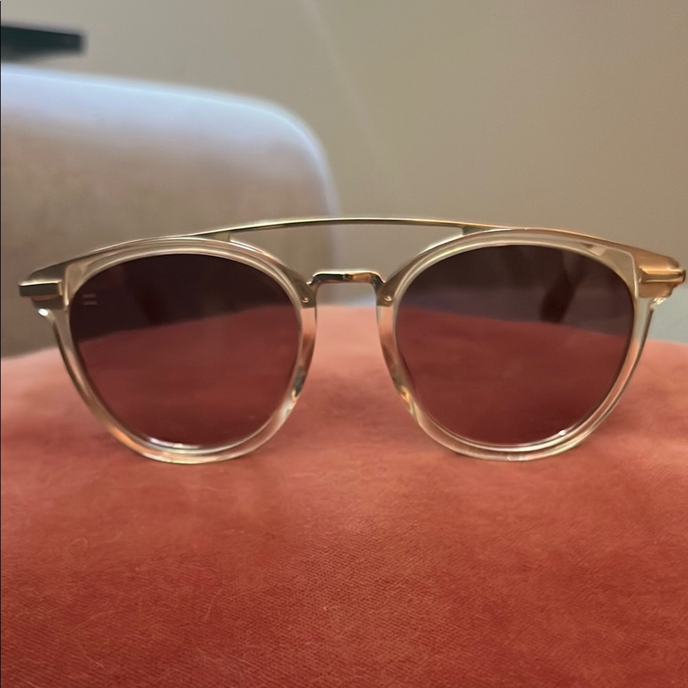 TOMS “Harlan” Sunglasses EUC & Discontinued style/color!